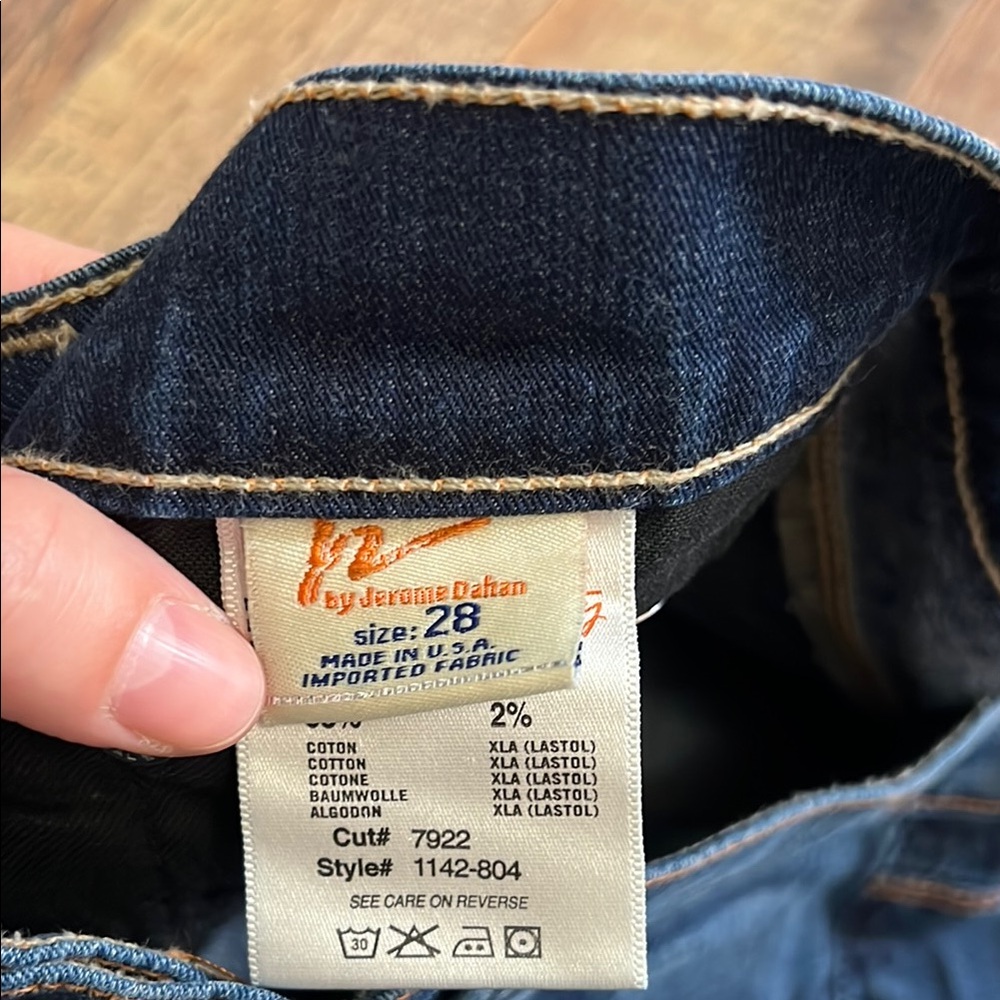 Women’s blue crop jeans - Picture 3 of 9